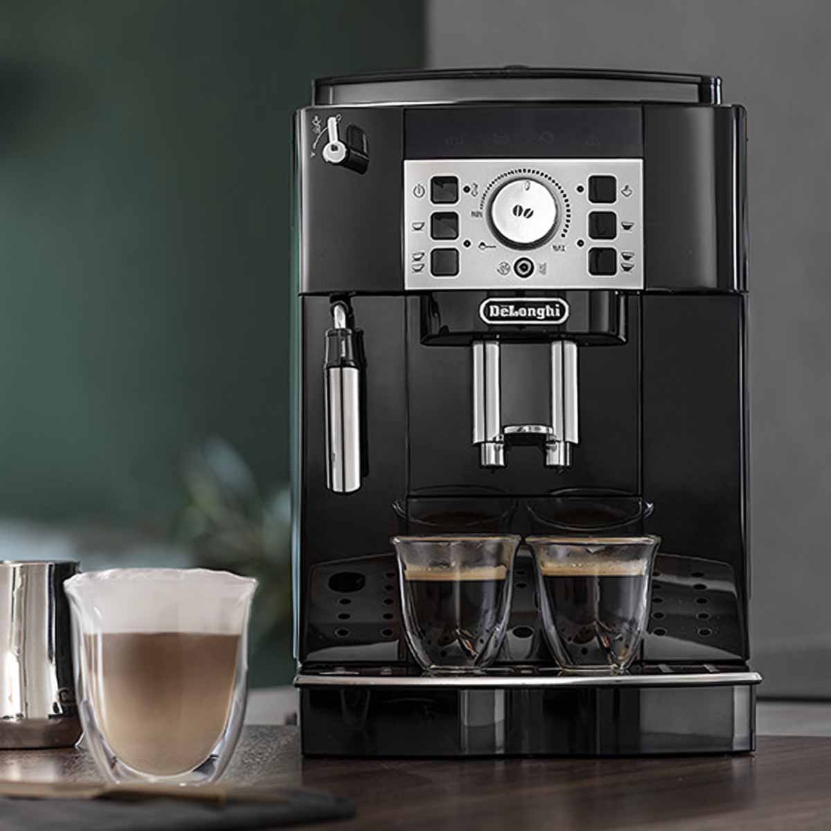 La migliore macchina da caffè con macinacaffè per un caffè come al bar La migliore macchina da caffè con macinacaffè per un caffè come al bar